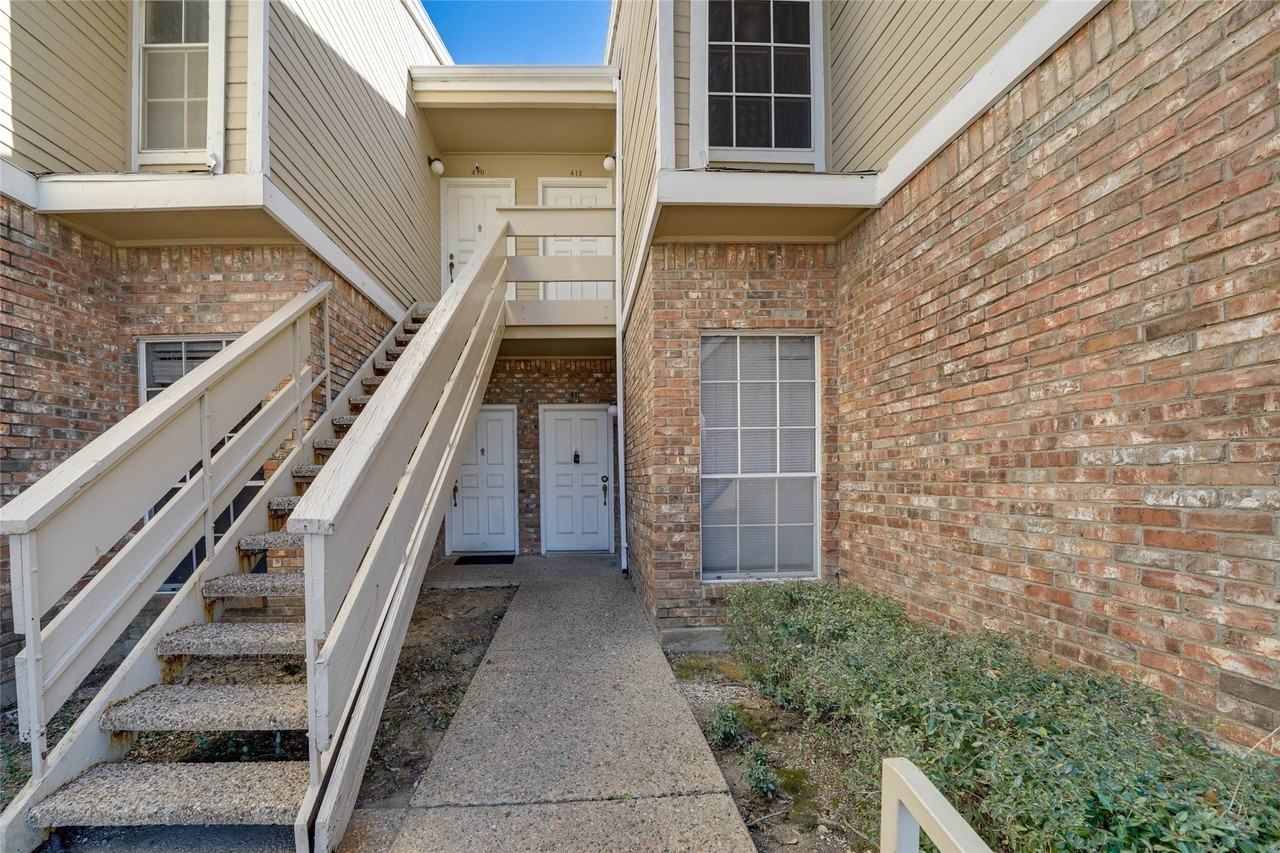 3550 Country Square Dr #409 - Photo 2 of 27