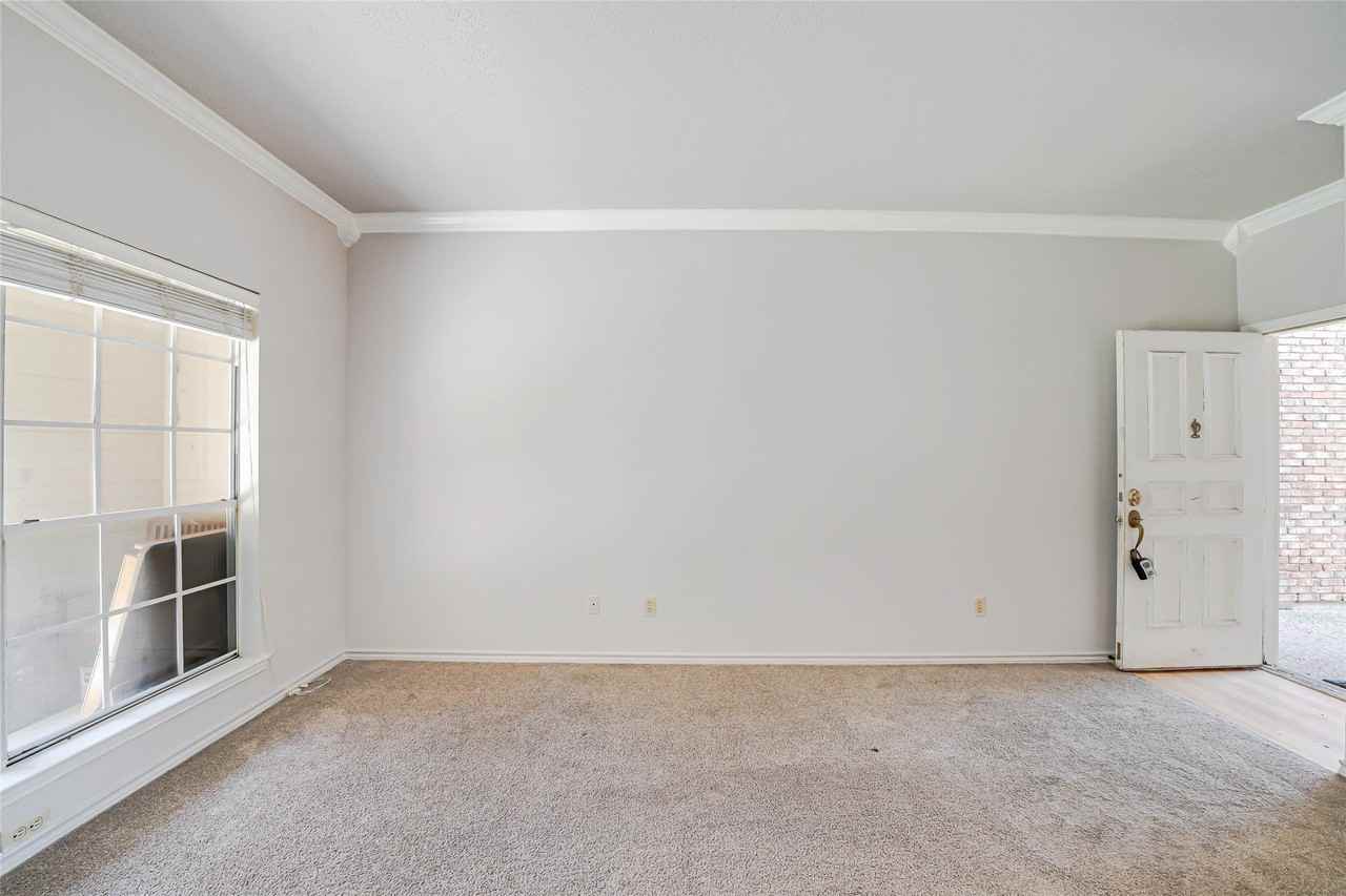 3550 Country Square Dr #409 - Photo 5 of 27