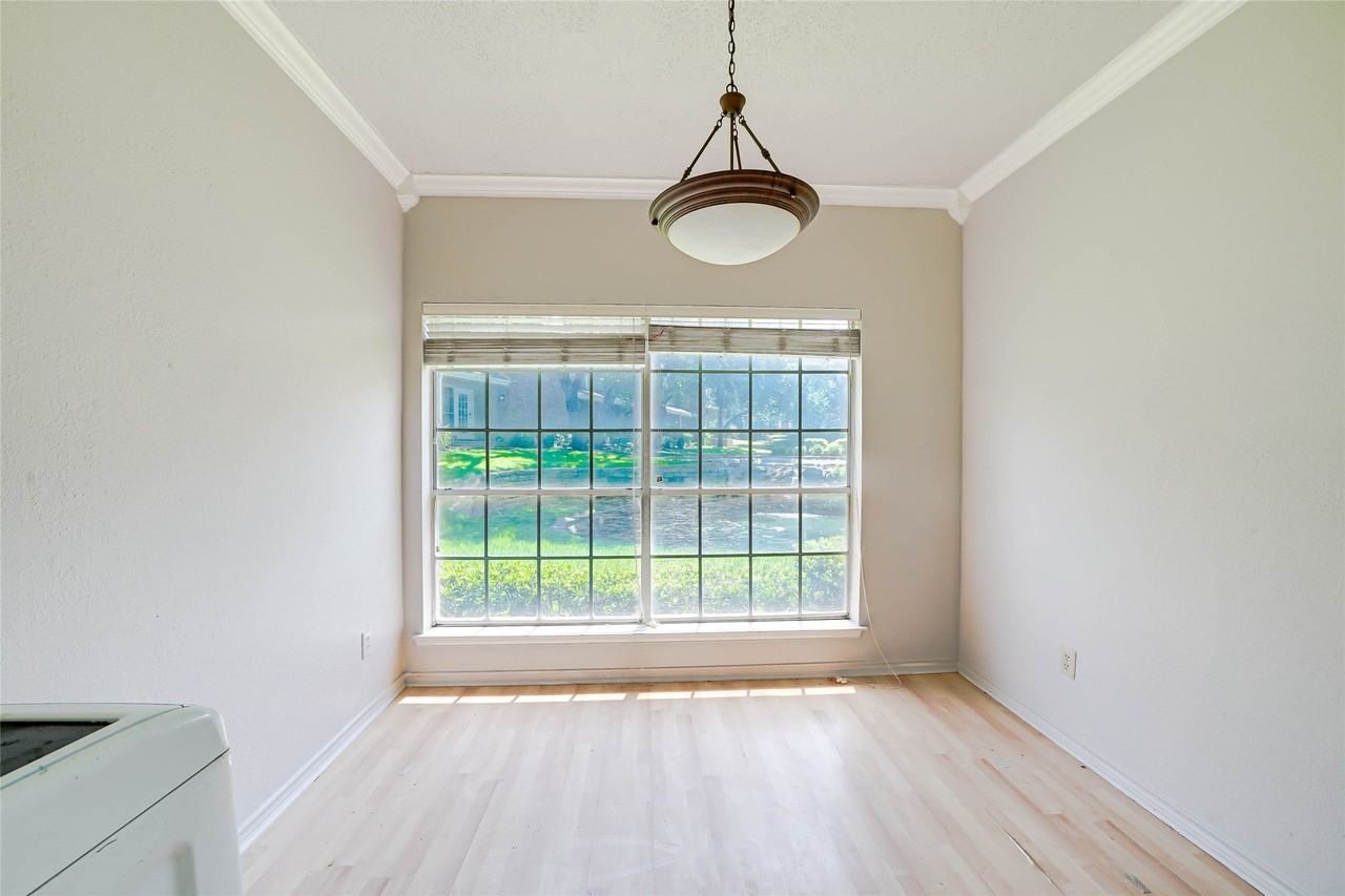 3550 Country Square Dr #409 - Photo 6 of 27