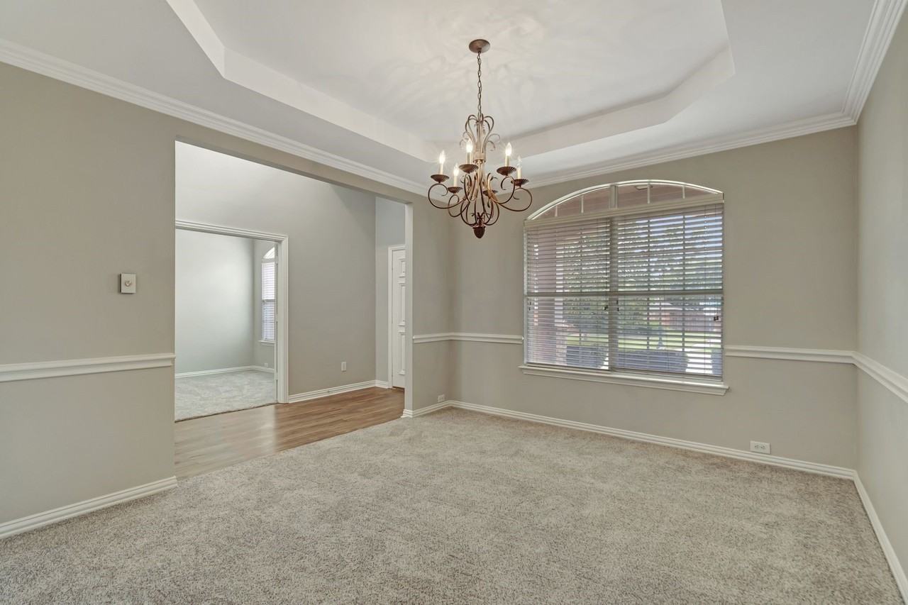 210 Red Bluff Dr - Photo 3 of 34