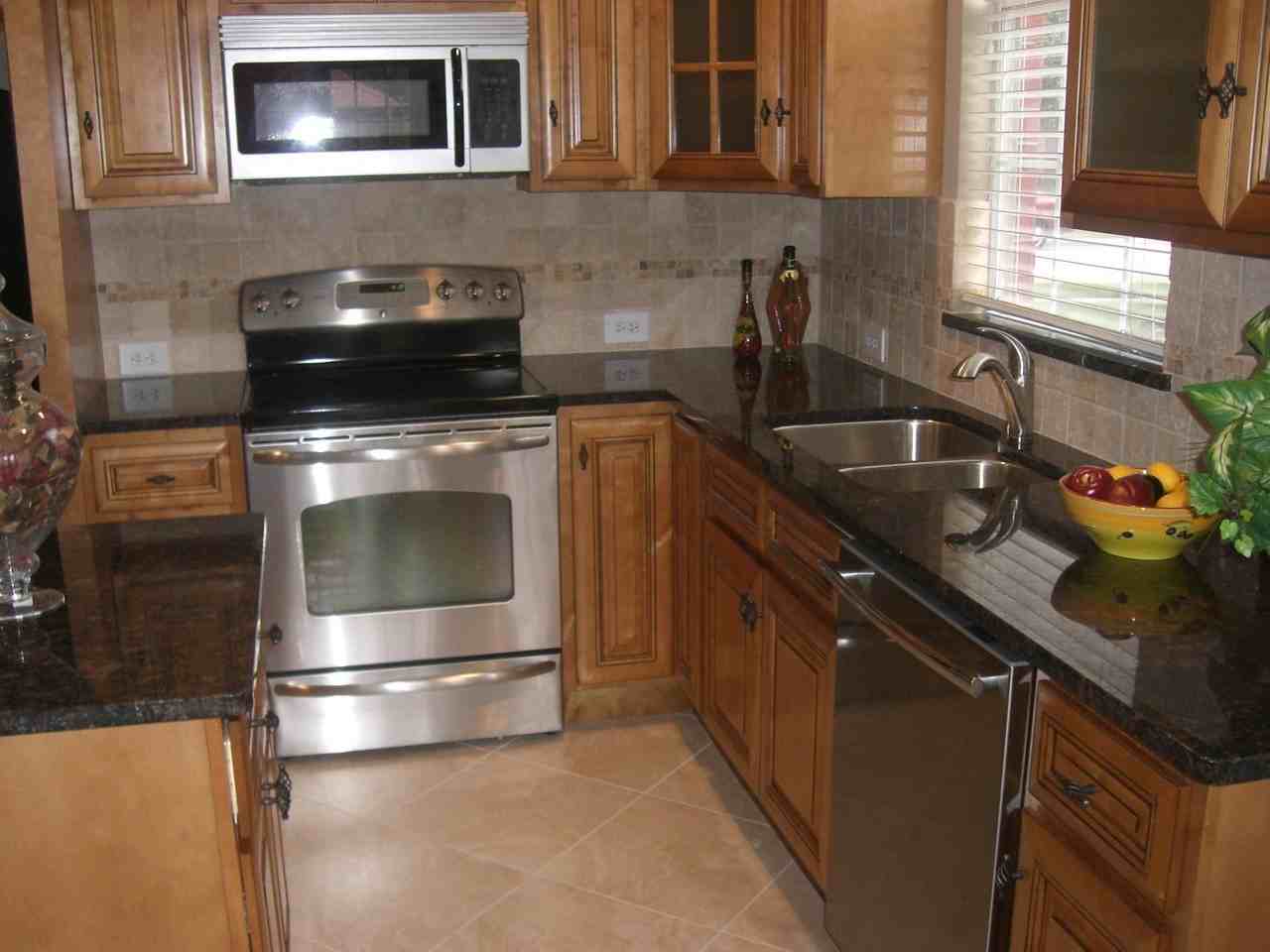 11613 Alexandria Dr - Photo 3 of 26