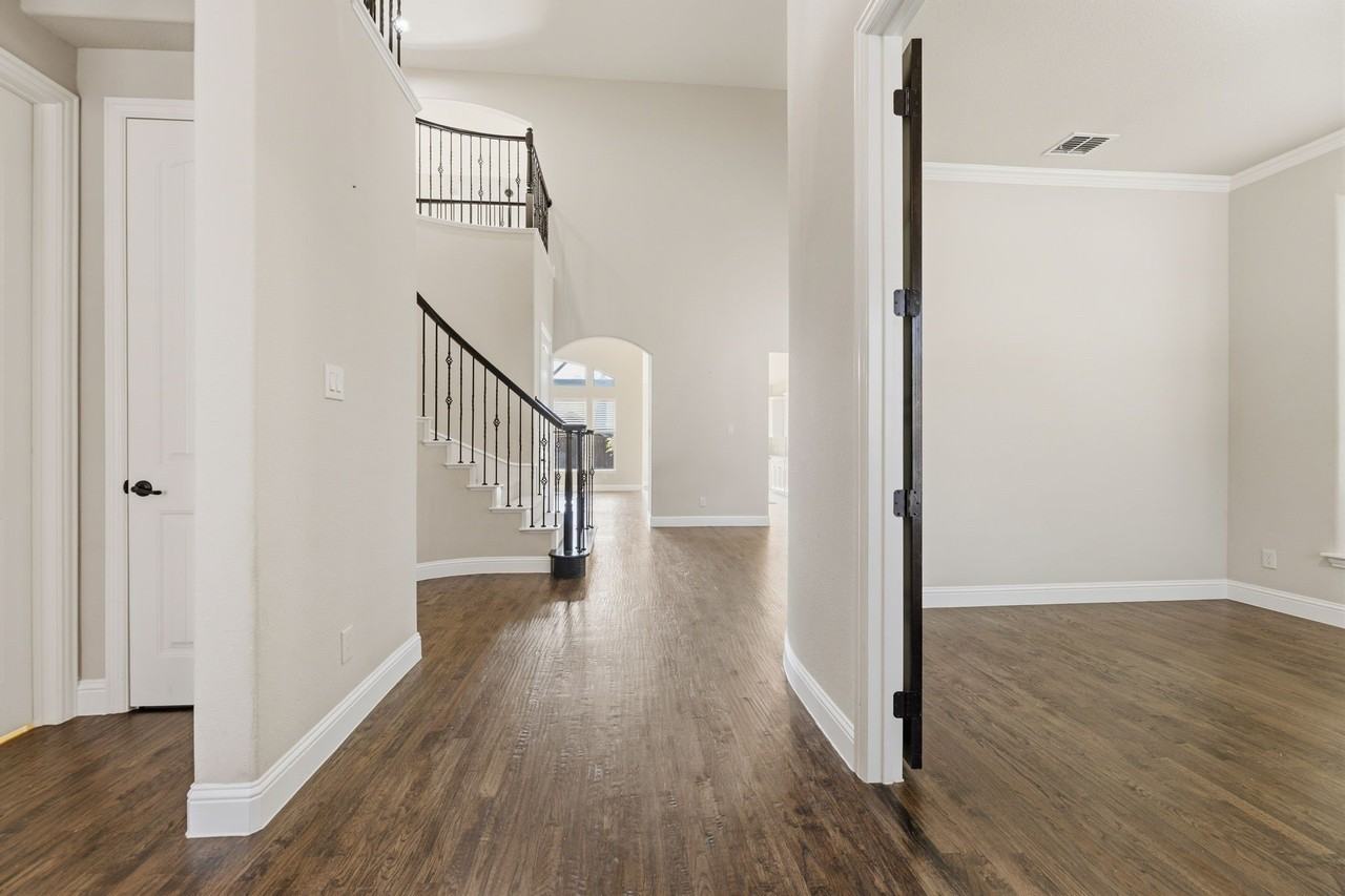 4405 Jubilee Dr - Photo 2 of 28