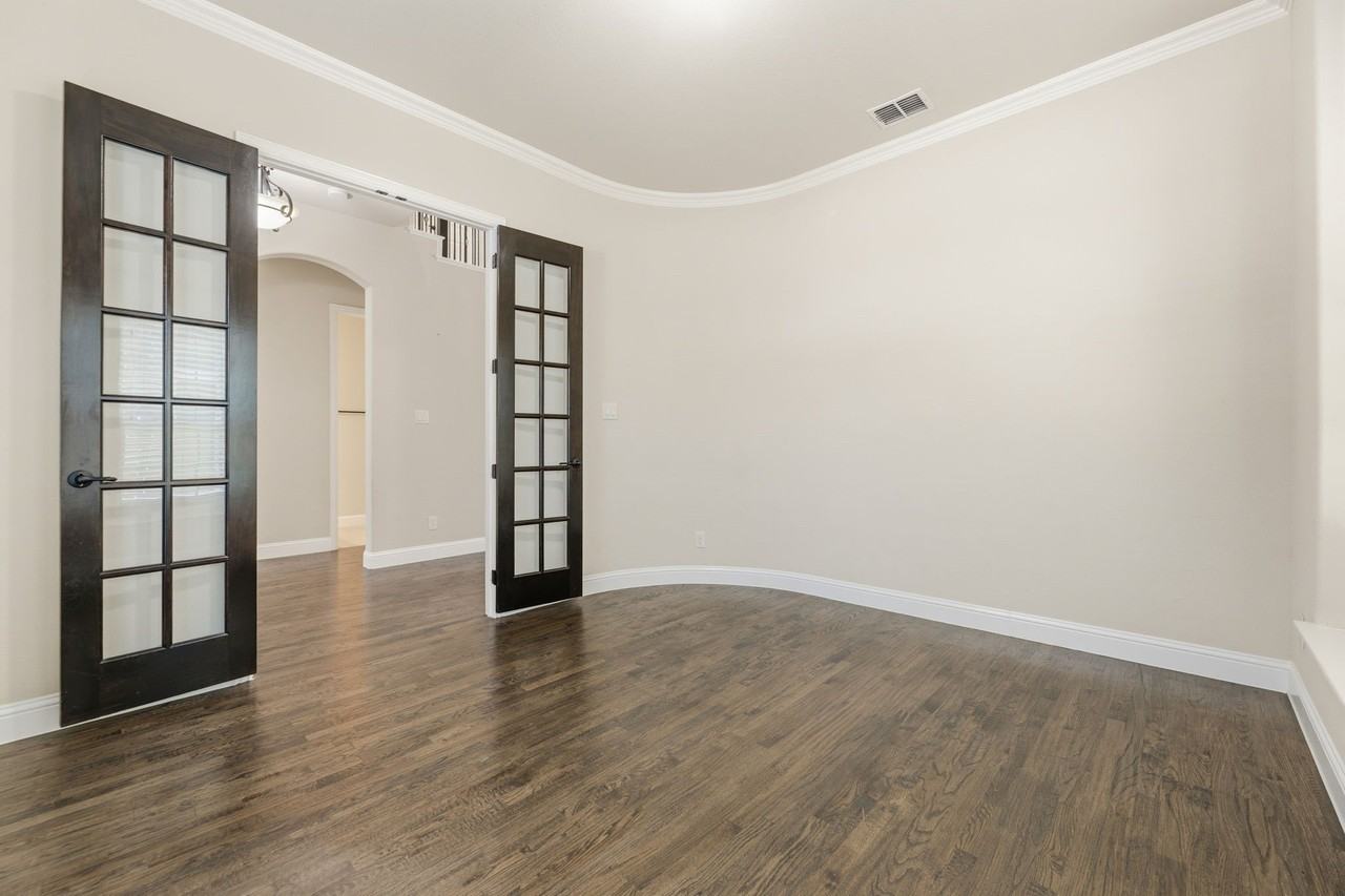 4405 Jubilee Dr - Photo 3 of 28