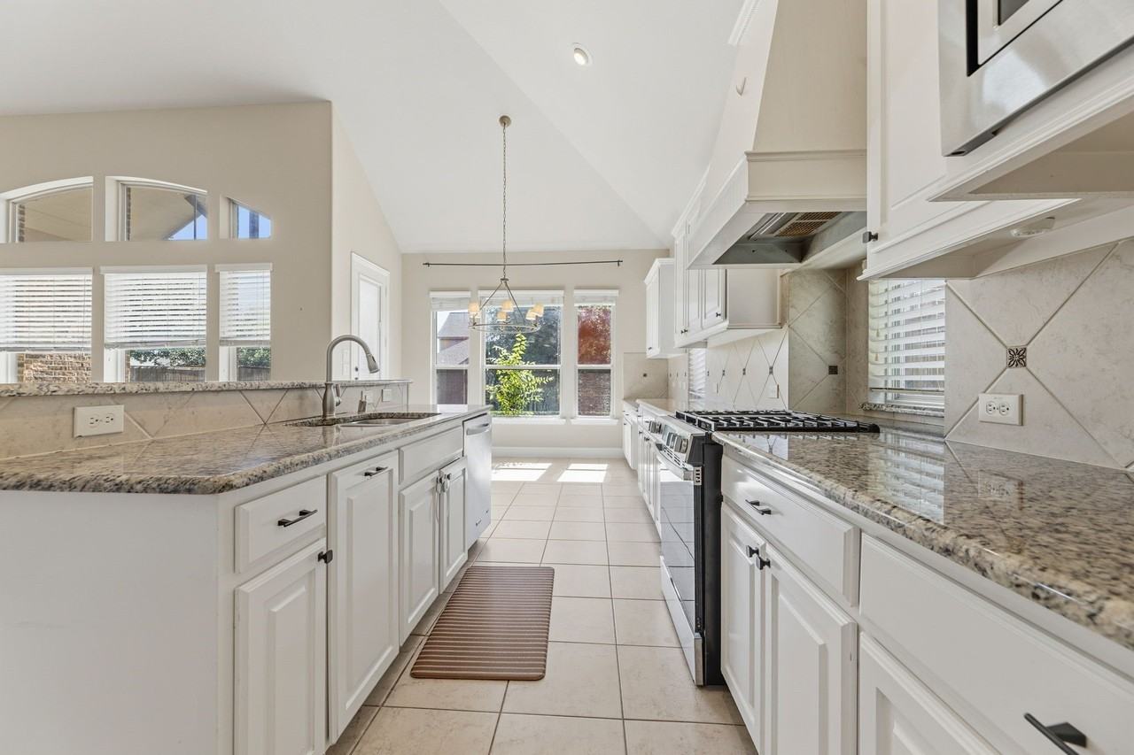 4405 Jubilee Dr - Photo 6 of 28