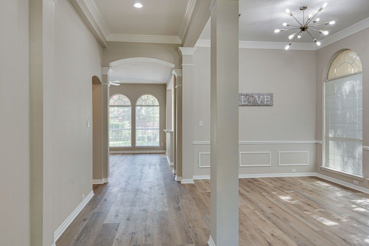 145 Hearthwood Dr - Photo 2 of 26
