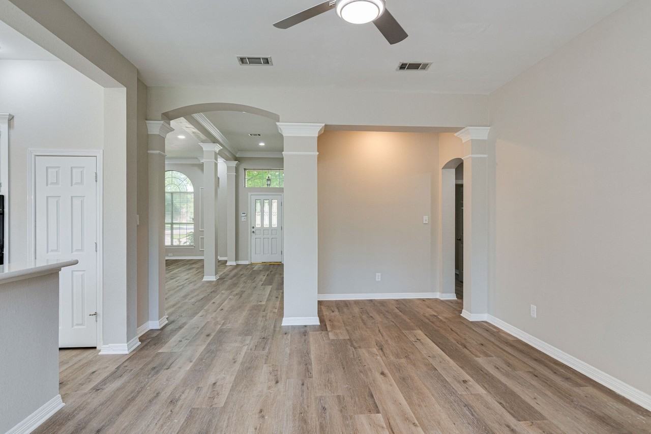 145 Hearthwood Dr - Photo 7 of 26