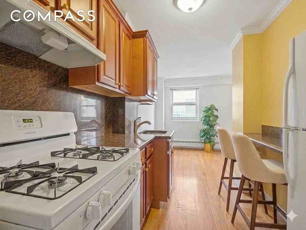 122 Ashland Pl #14A - Photo 3 of 21