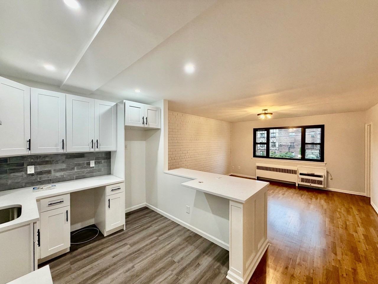 115 Stonelea Pl - Photo 7 of 9