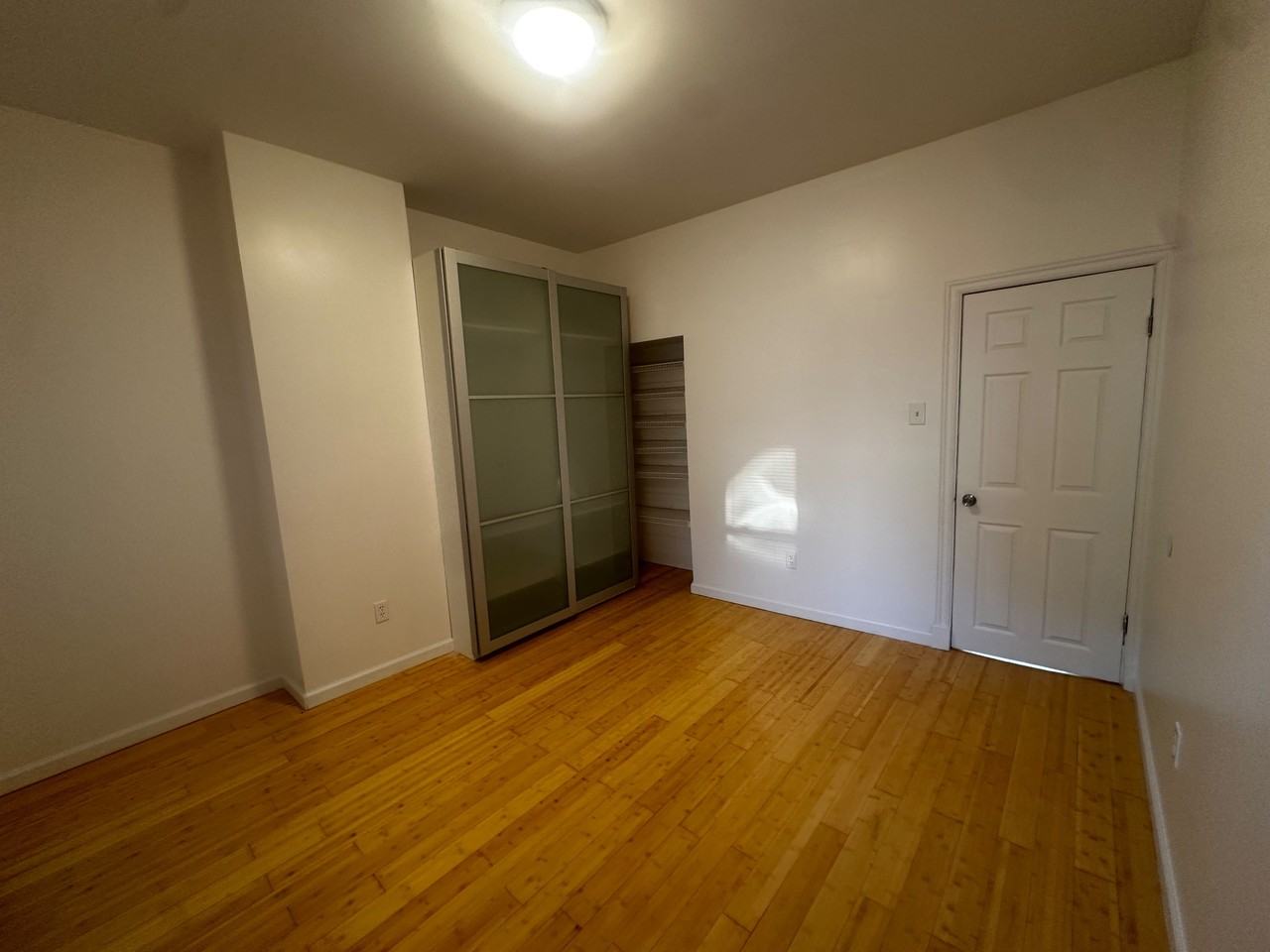 315 N Holly St #1 - Photo 6 of 16