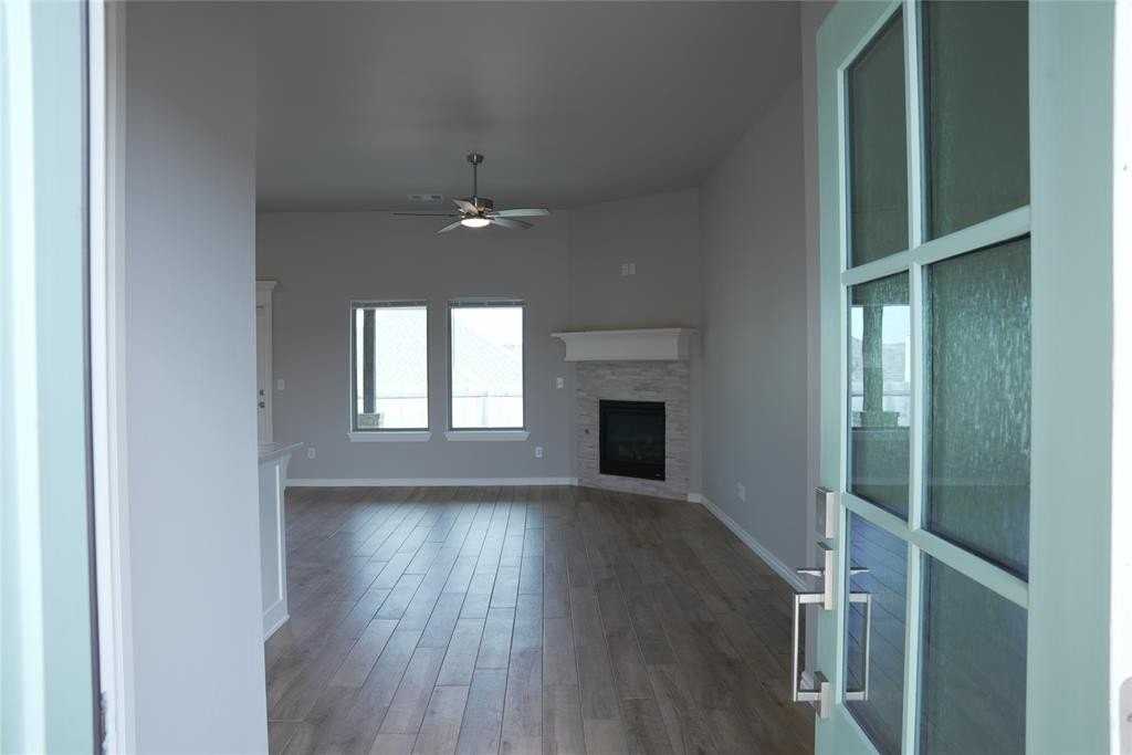 5216 Bing Cir - Photo 6 of 46