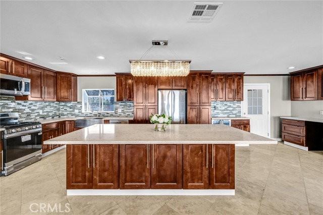 2751 San Carlos Ln - Photo 2 of 8