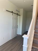 featured image of 905 E 2nd St