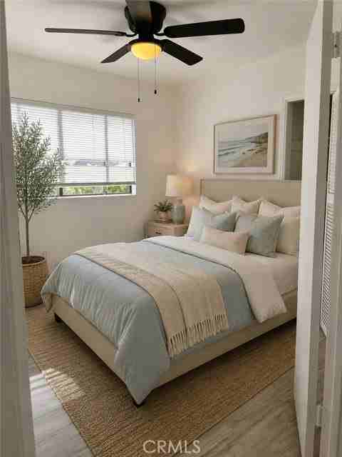 3209 Clay St - Photo 3 of 8