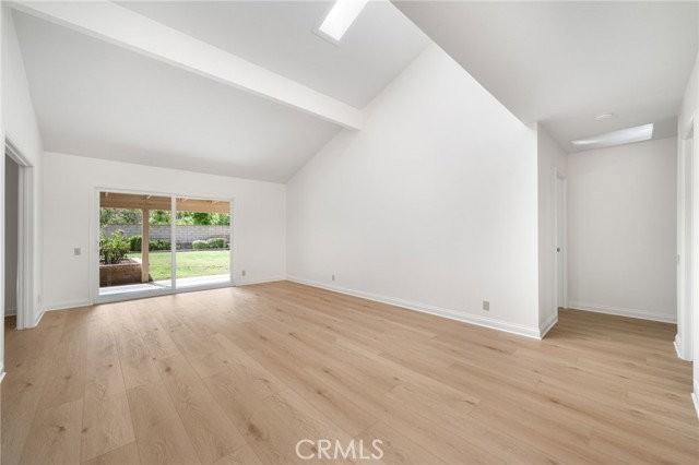 24382 Macedo Dr - Photo 3 of 8