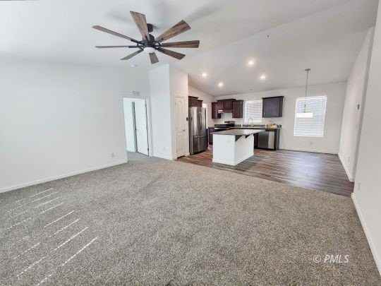 840 S Navajo Dr - Photo 3 of 15