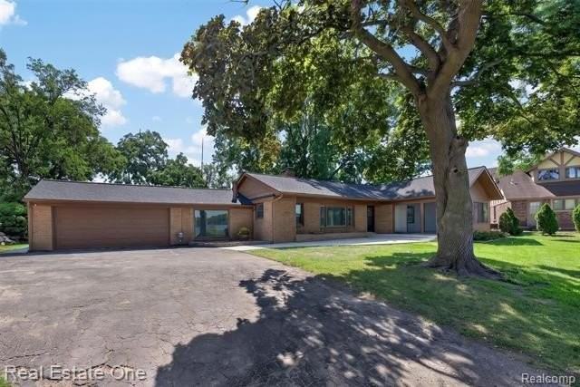 2079 Klingensmith Rd - Photo 4 of 35