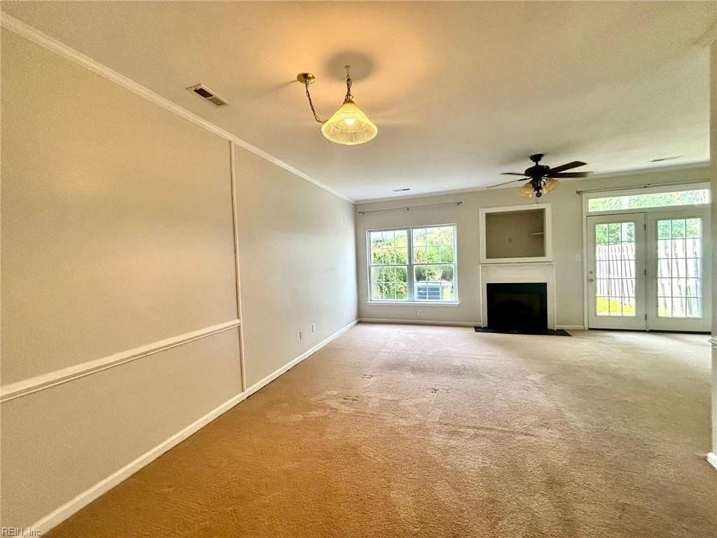 2307 Charing Cross Rd - Photo 7 of 21