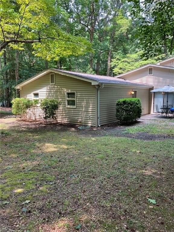 4852 Rosewell Dr - Photo 7 of 36