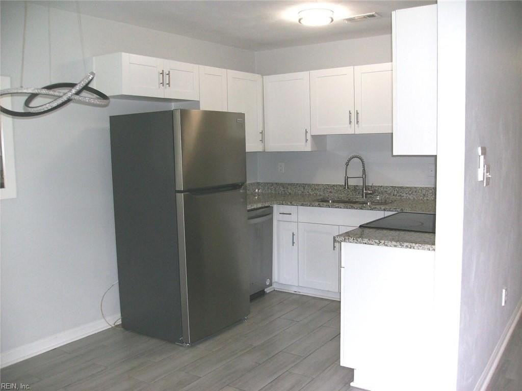 3512 Clover Meadows Dr - Photo 5 of 9
