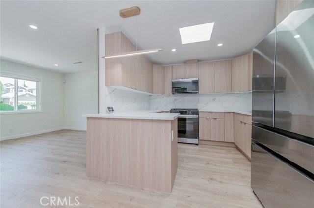 4534 Lennox Ave - Photo 6 of 8