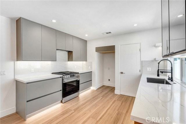 6722 Katherine Ave #6724 - Photo 5 of 6