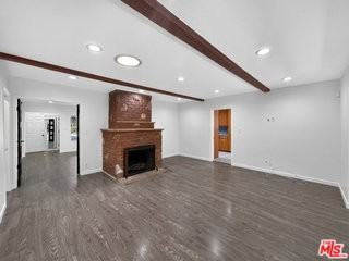 16746 Tupper St - Photo 4 of 6
