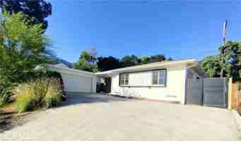 featured image of 374 Grand Ave