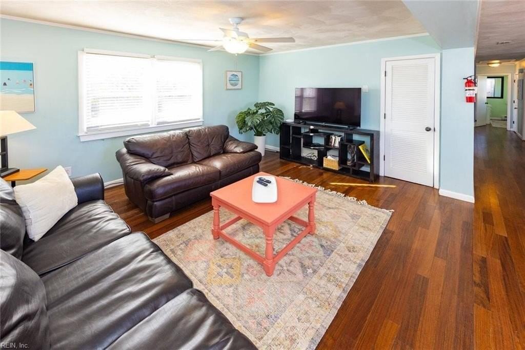 2625 Sandpiper Rd - Photo 4 of 12