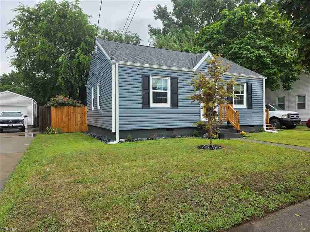 428 Gladstone Rd - Photo 3 of 22