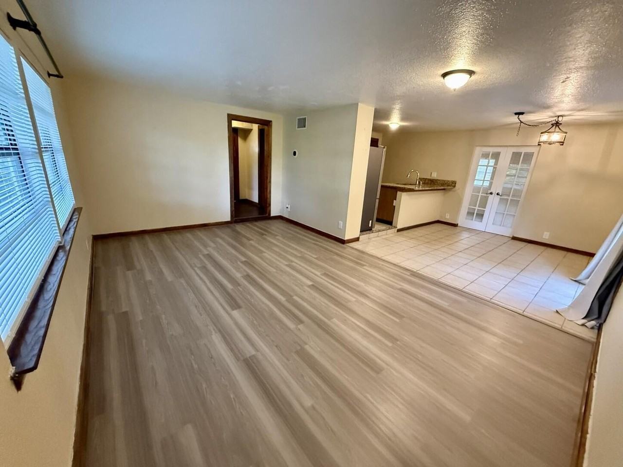 17503 30th Ln N - Photo 5 of 36