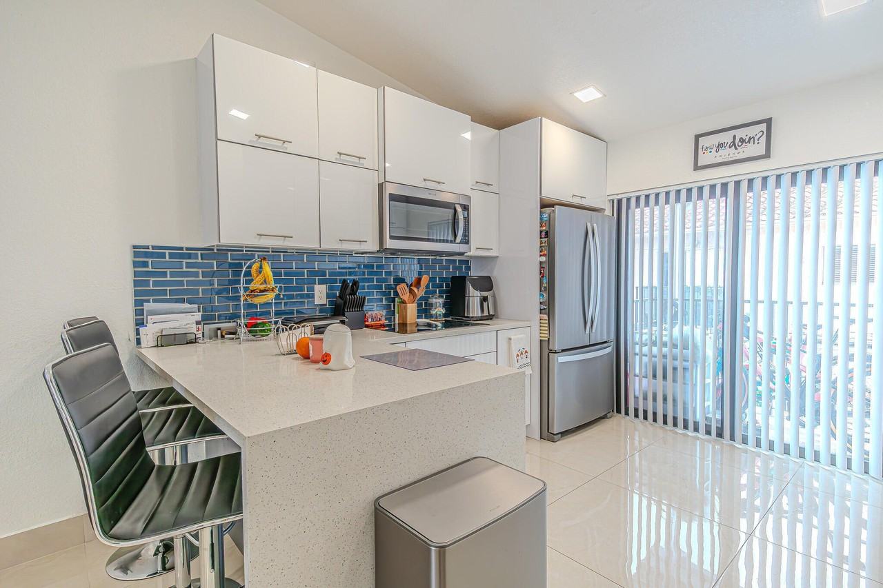 7690 W 29th Way #202 - Photo 5 of 14