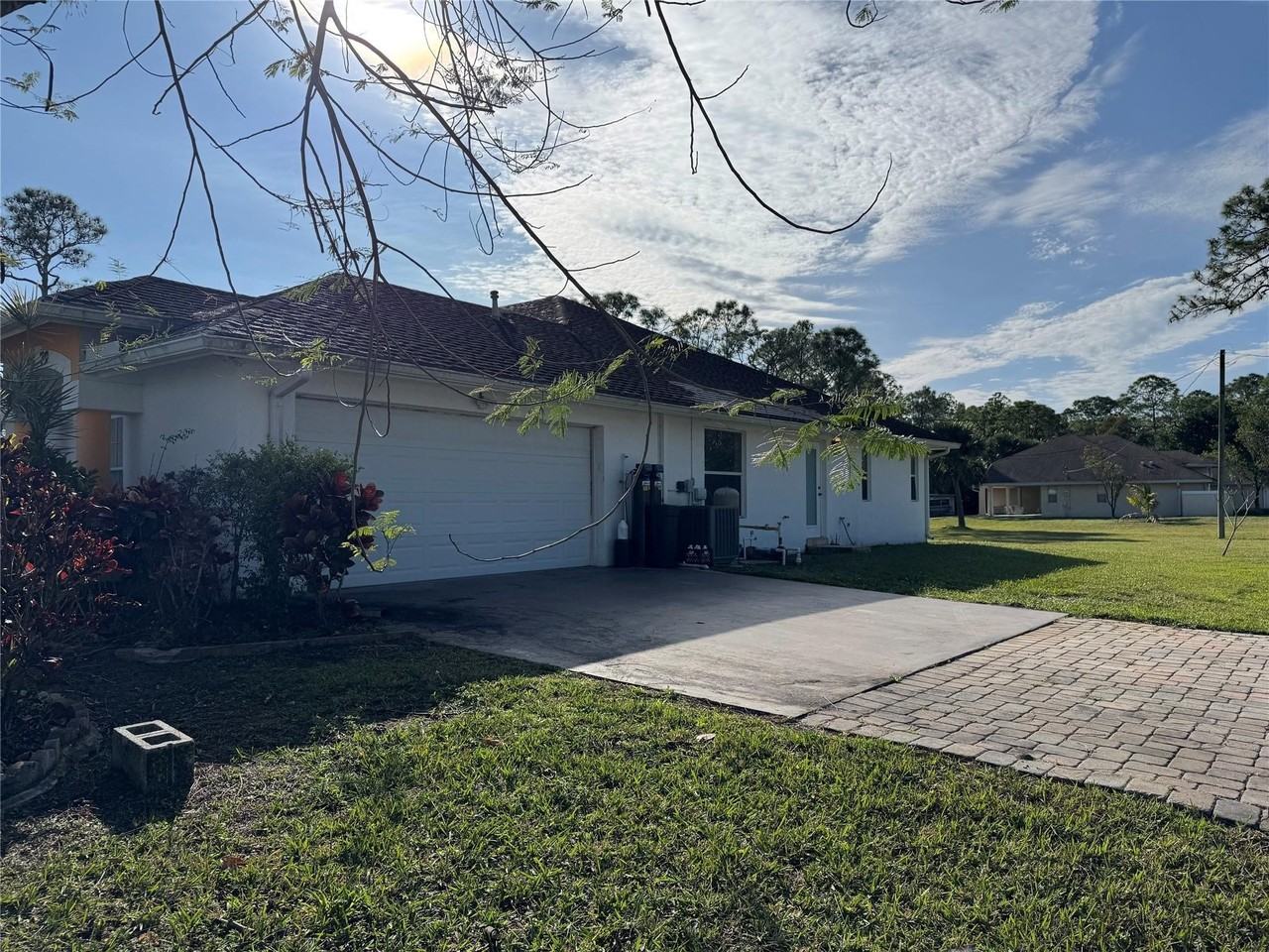 7579 Coconut Blvd - Photo 3 of 19