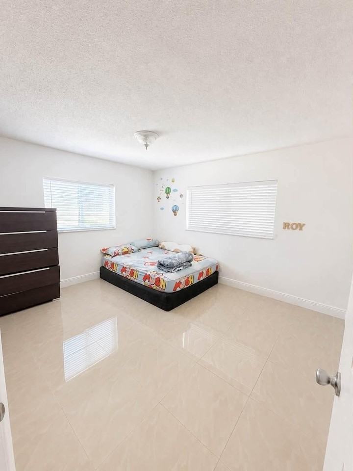 4291 Nw 42nd St - Photo 5 of 15