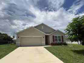 1169 Sw Hunnicut Ave - Photo 1 of 1