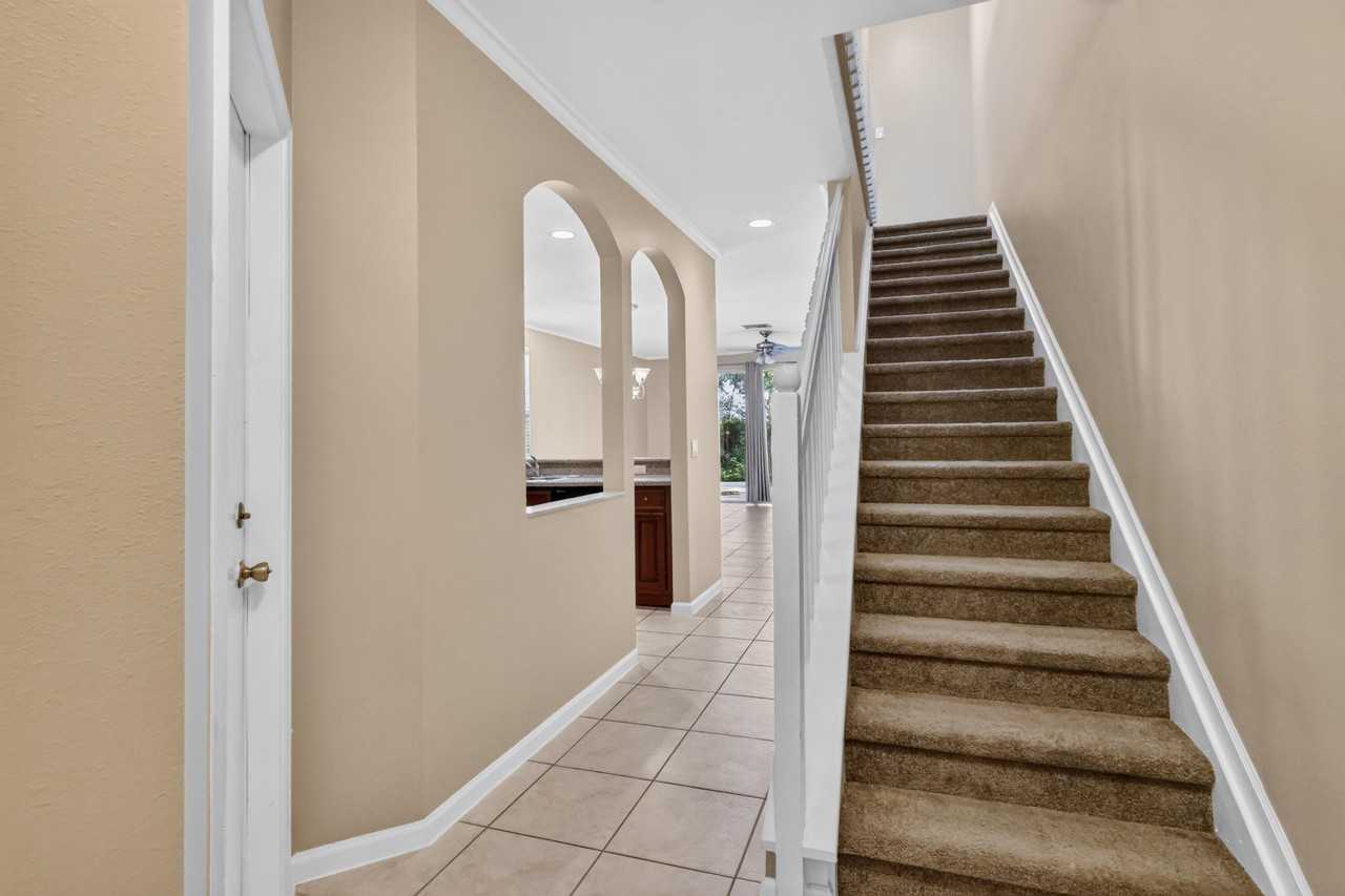 8103 Bellagio Ln - Photo 3 of 35