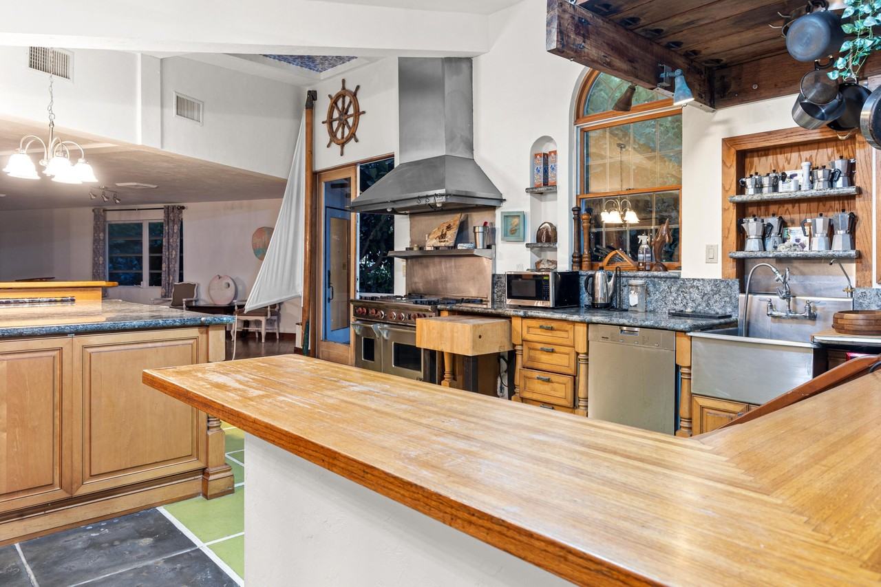 3490 S Ocean Blvd - Photo 5 of 16