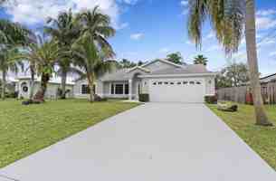 featured image of 272 Sw Carter Ave