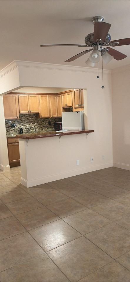 2020 Lake Osborne Dr #19