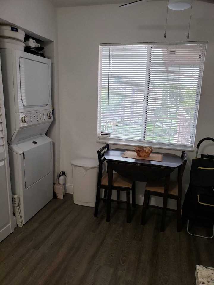 7281 Amberly Ln #401 - Photo 3 of 12