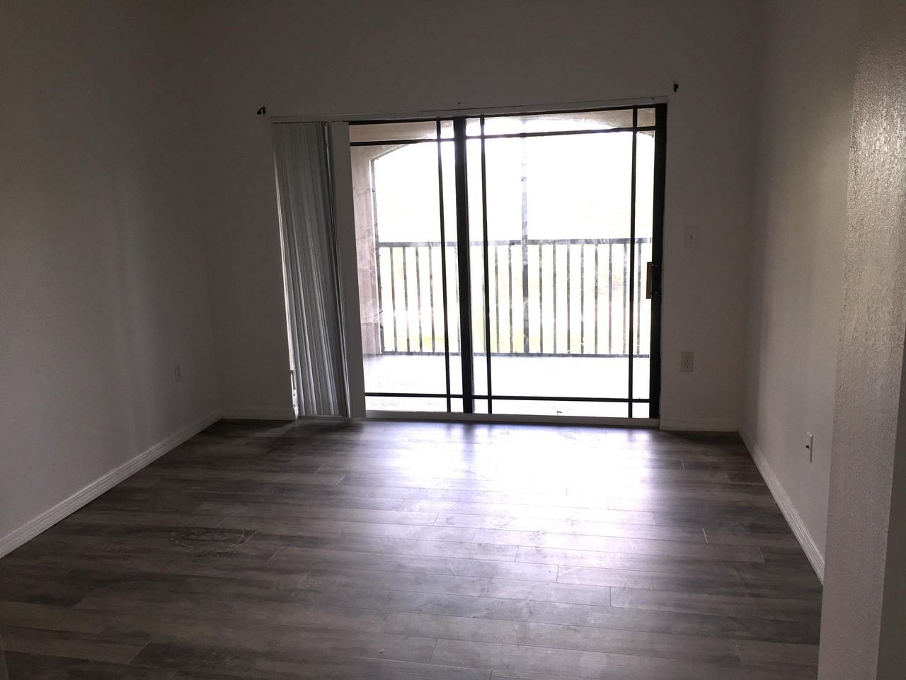 2801 Sarento Pl #302 - Photo 6 of 10