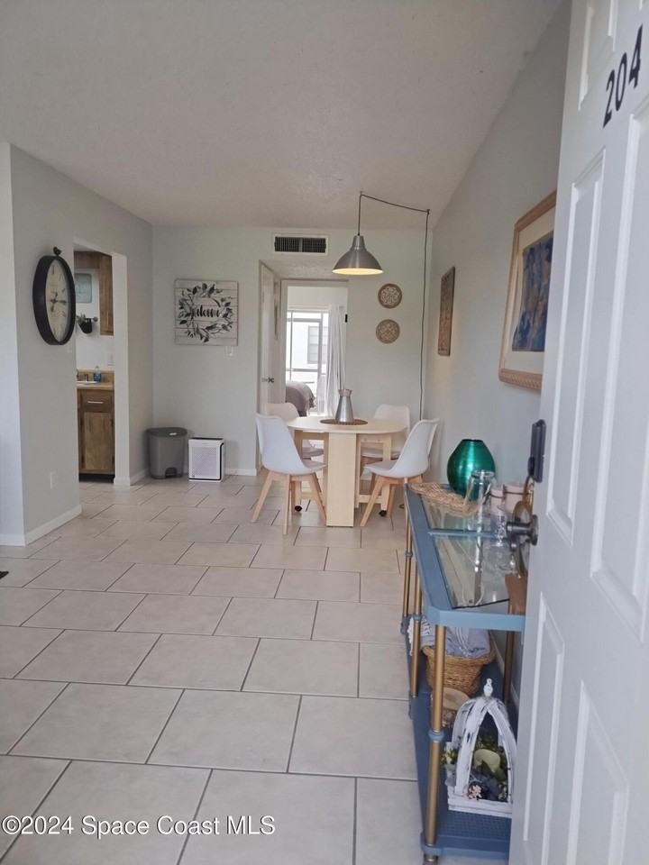 200 Saint Lucie Ln #204 - Photo 3 of 35
