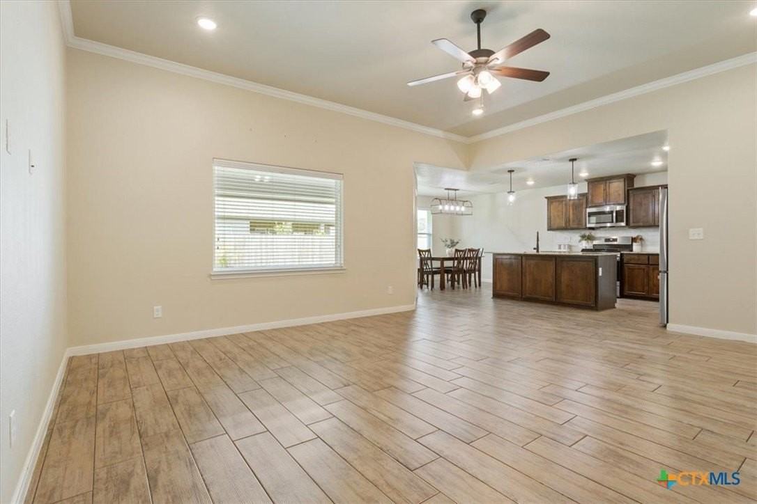 2618 Bolzano Trl - Photo 4 of 36