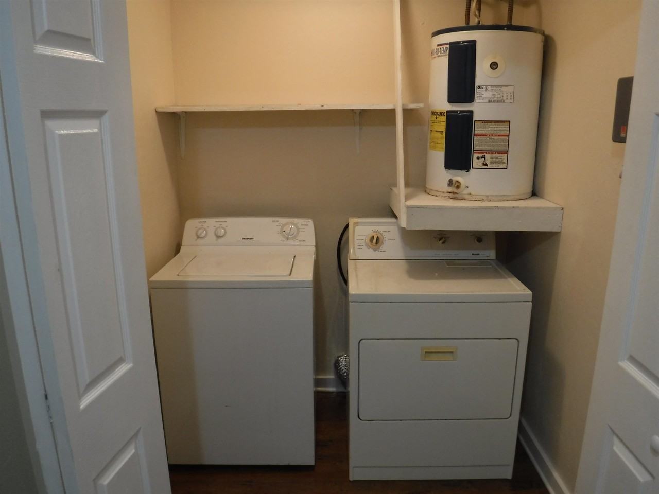2308 Sylvan Ct #A - Photo 7 of 17