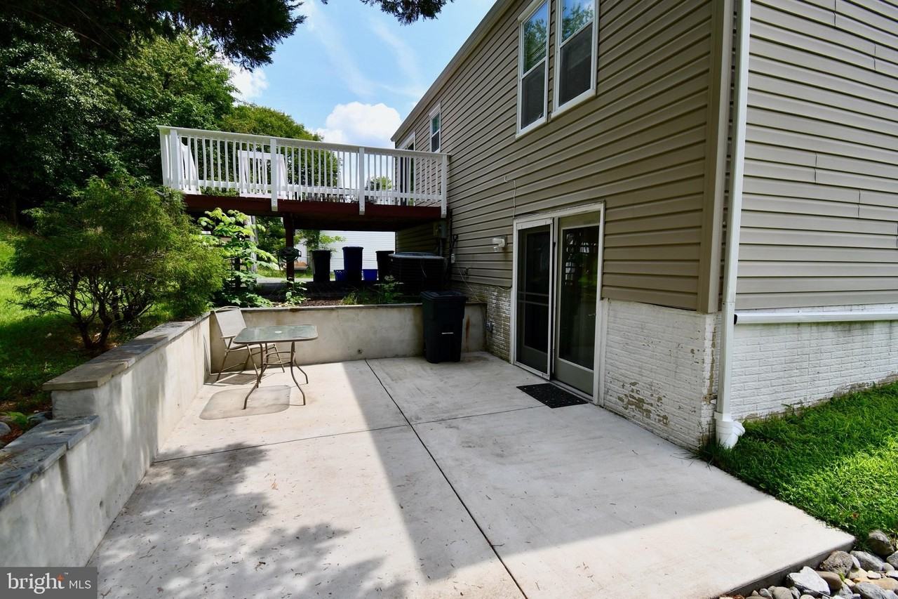 25253 Conrad Ct - Photo 3 of 21