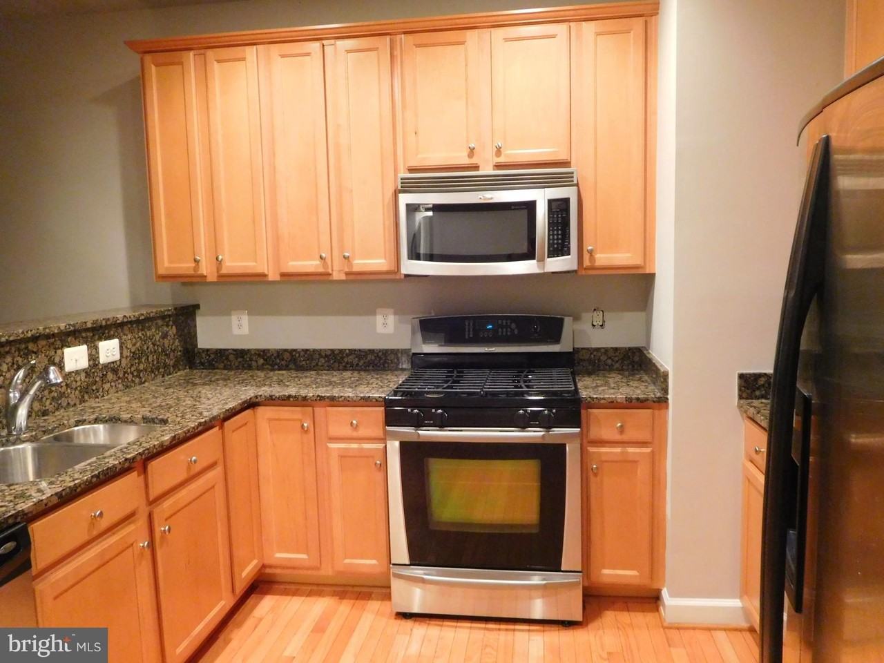 4302 Talmadge Cir - Photo 3 of 16