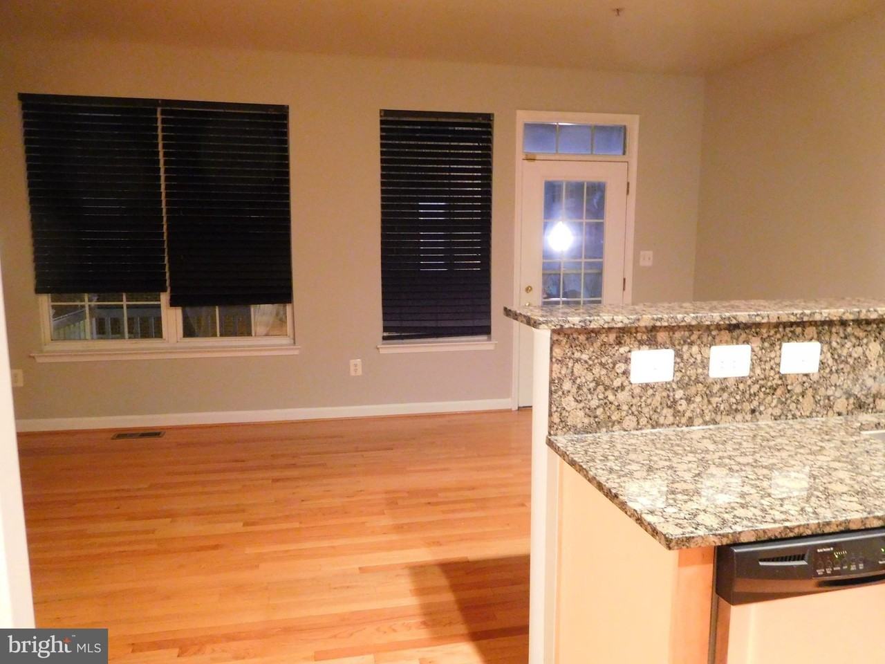 4302 Talmadge Cir - Photo 5 of 16