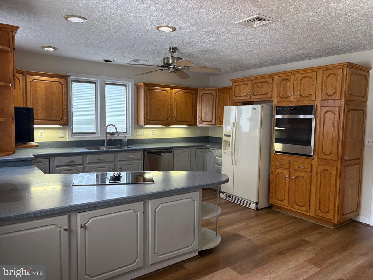 39534 Potomac Ave - Photo 4 of 17