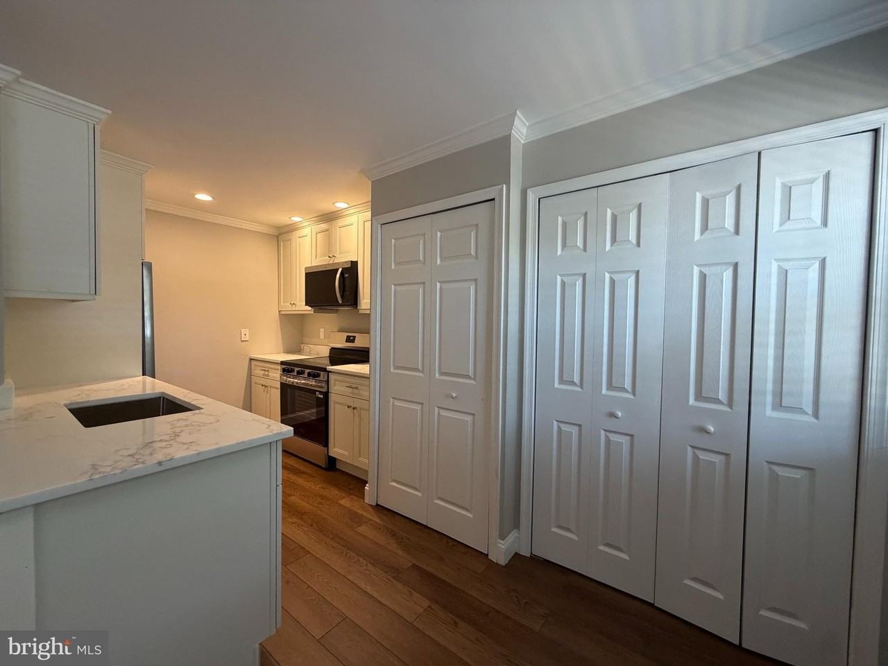 403 S Main St #105 - Photo 6 of 16