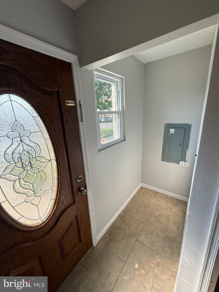 5137 Euston Ct - Photo 2 of 29