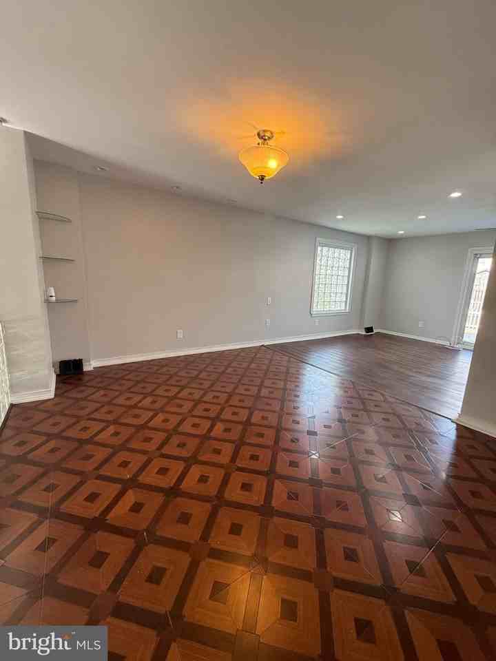 5137 Euston Ct - Photo 6 of 29